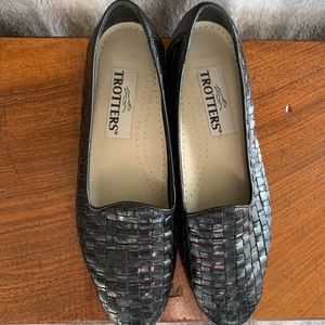 Trotters Liz Woven Black Leather Loafers 7.5N